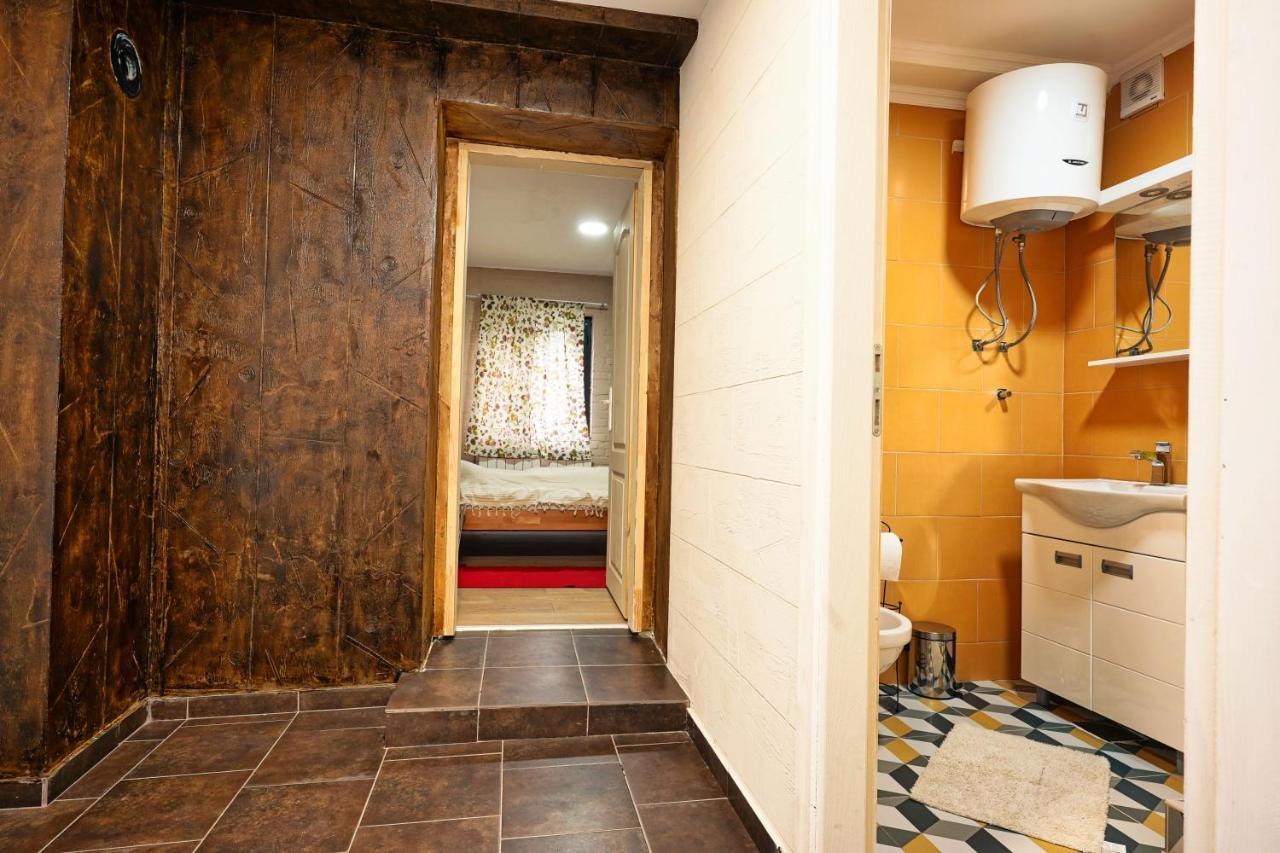 Apartamento Zmaj Ognjeni Etno Concept Kupinovo Exterior foto