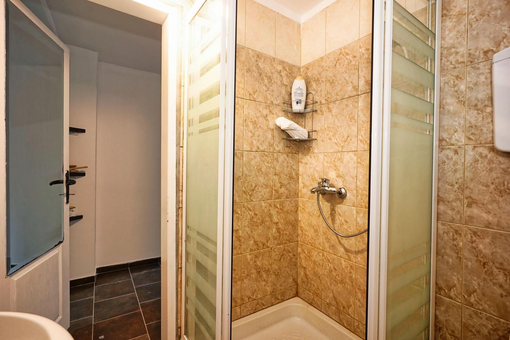 Apartamento Zmaj Ognjeni Etno Concept Kupinovo Exterior foto